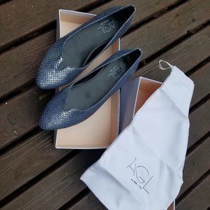 Norstrom AGL Harriet Navy flat shoes